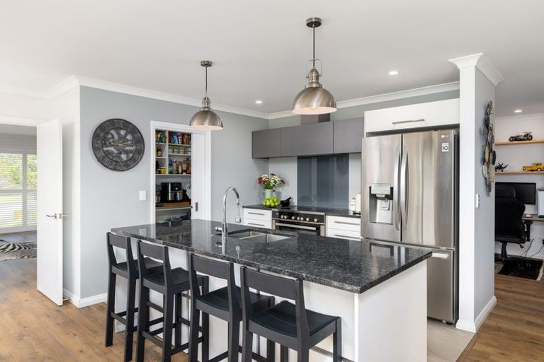 Photo of property in 14 Ballinger Place, Kaiapoi, 7630