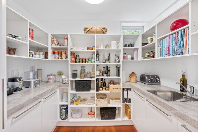 Photo of property in 25 Catley Road, Te Horo, Otaki, 5582