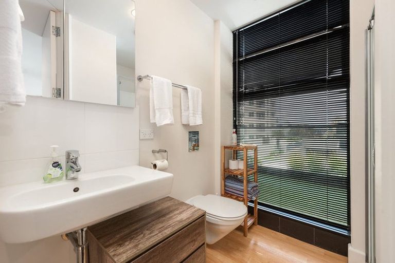 Photo of property in 1/11p Maunganui Road, Mount Maunganui, 3116