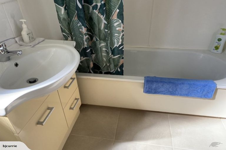 Photo of property in 3-5 Trent Avenue, Hokowhitu, Palmerston North, 4410