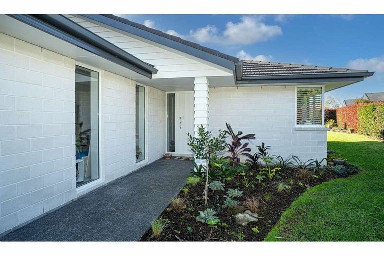 Photo of property in 43 Sarawak Drive, Kerikeri, 0230