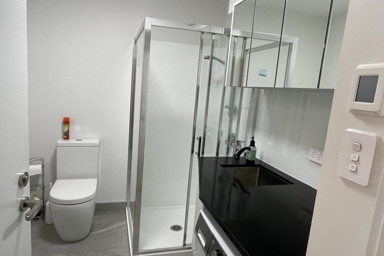 Photo of property in 28 Lohia Street, Khandallah, Wellington, 6035