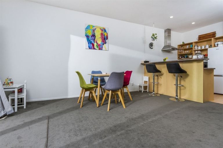 Photo of property in 5/11 The Avenue, Albany, Auckland, 0632