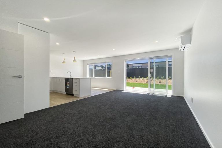 Photo of property in 36 Pateke Drive, Kenepuru, Porirua, 5022