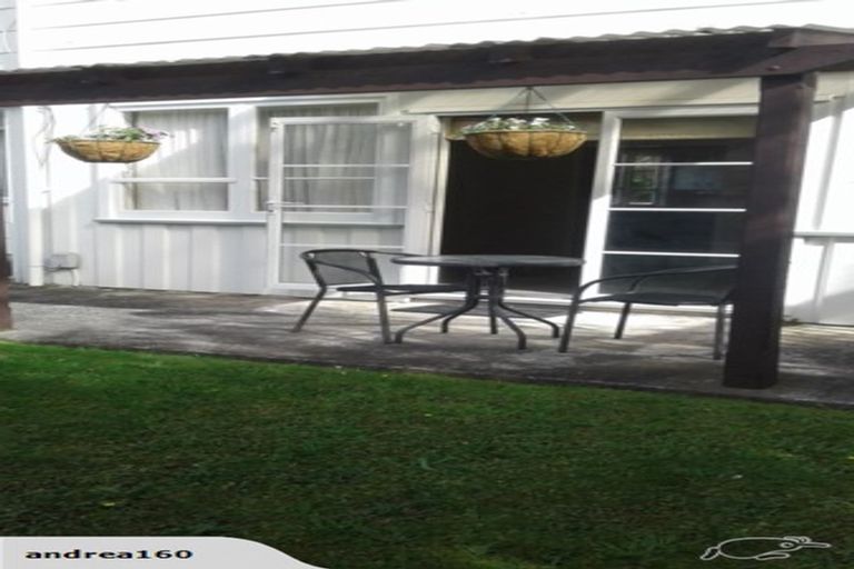Photo of property in 1 Pohue Grove, Stokes Valley, Lower Hutt, 5019