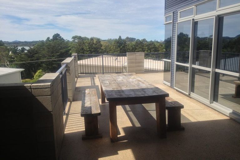 Photo of property in 9a Takahe Place, Mangawhai, 0505