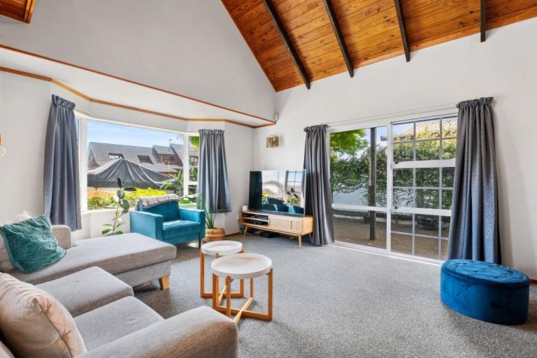 Photo of property in 17 Walford Drive, Lynmore, Rotorua, 3010