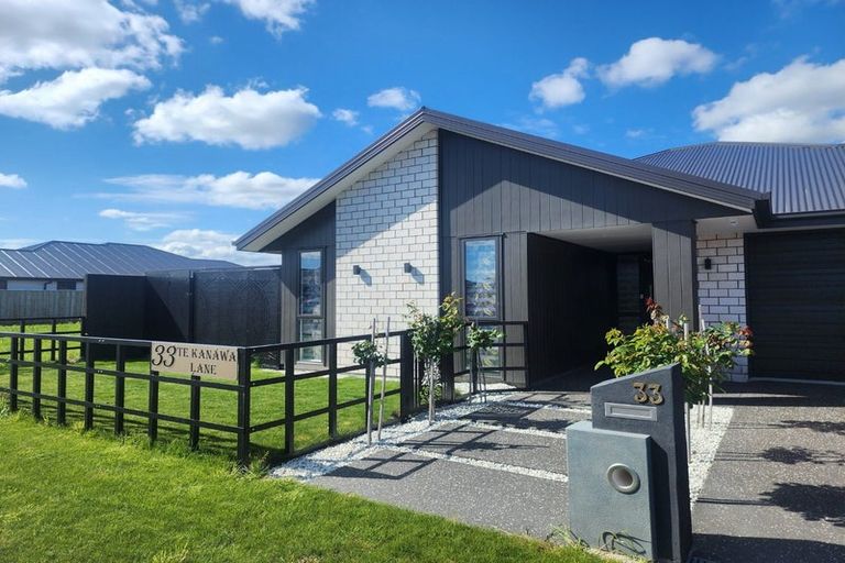 Photo of property in 33 Te Kanawa Lane, Rolleston, 7615