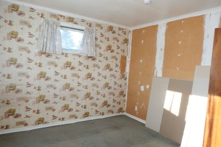 Photo of property in 15 Vera Street, Marton, 4710