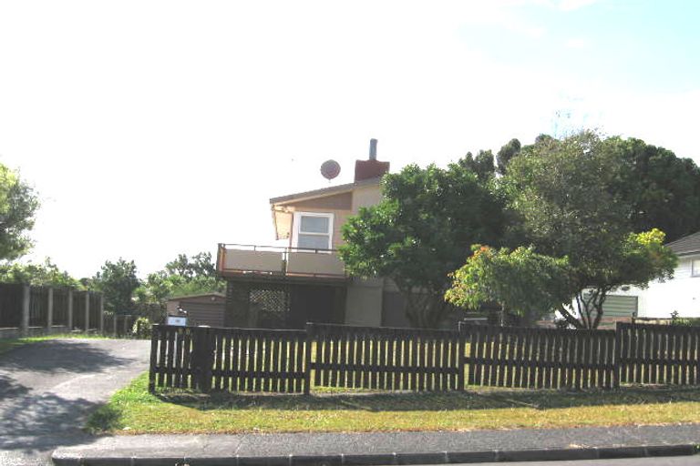 Photo of property in 30 Kaikoura Street, Henderson, Auckland, 0612