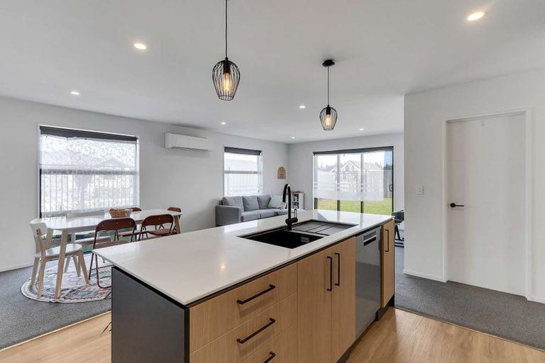 Photo of property in 40 Eileen Way, Rolleston, 7615