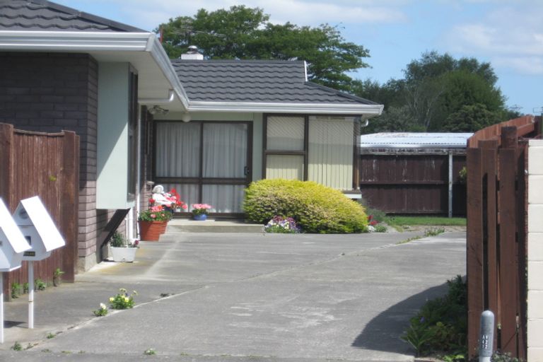 Photo of property in 5b Rolfe Place, Bishopdale, Christchurch, 8053