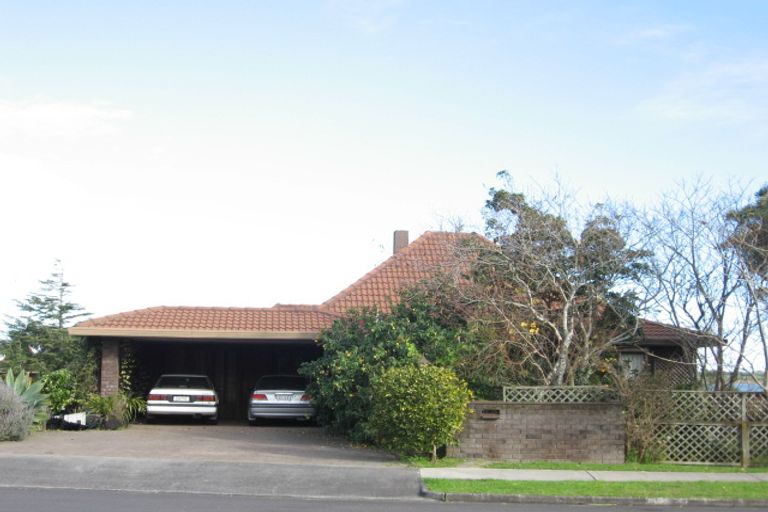 Photo of property in 182 Carnoustie Drive, Wattle Downs, Auckland, 2103