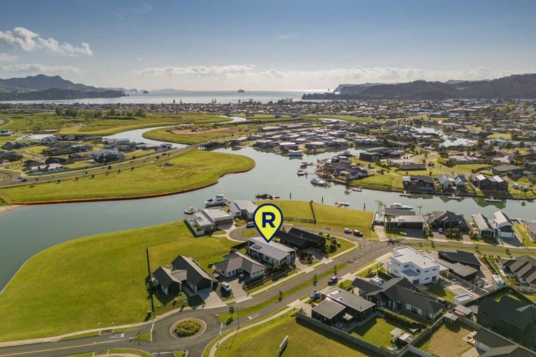 Photo of property in 7 Awatea Drive, Whitianga, 3510