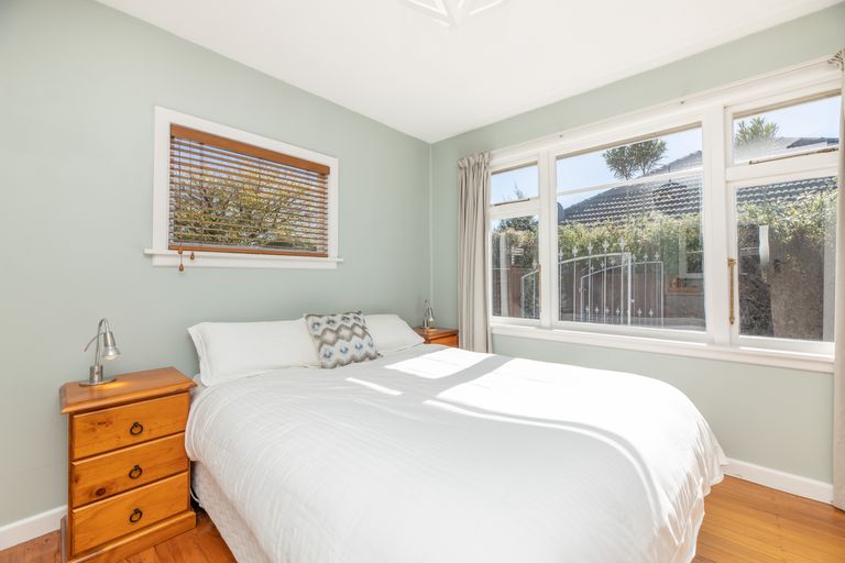 Photo of property in 19 Wilton Crescent, Bishopdale, Christchurch, 8053