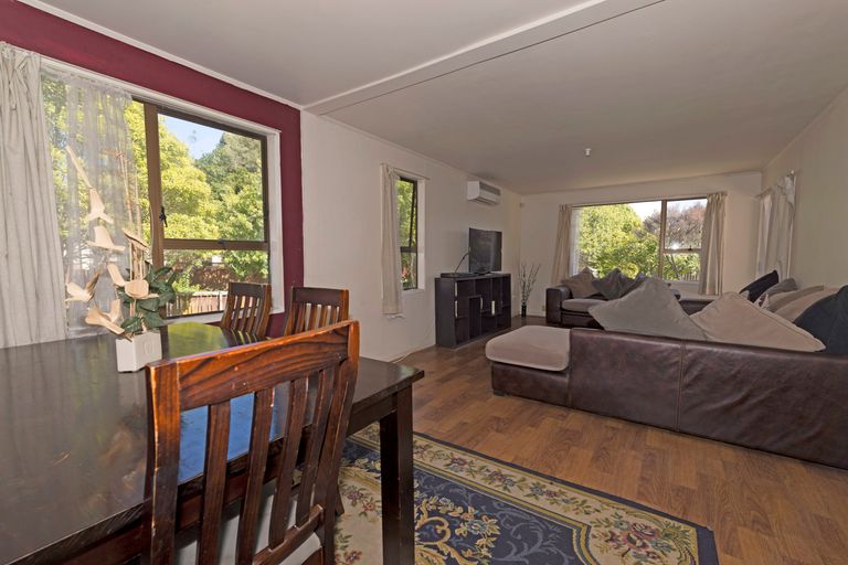 Photo of property in 3 Glucina Place, Glen Eden, Auckland, 0602