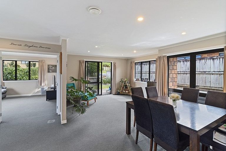 Photo of property in 17 Blakewell Lane, Dinsdale, Hamilton, 3204