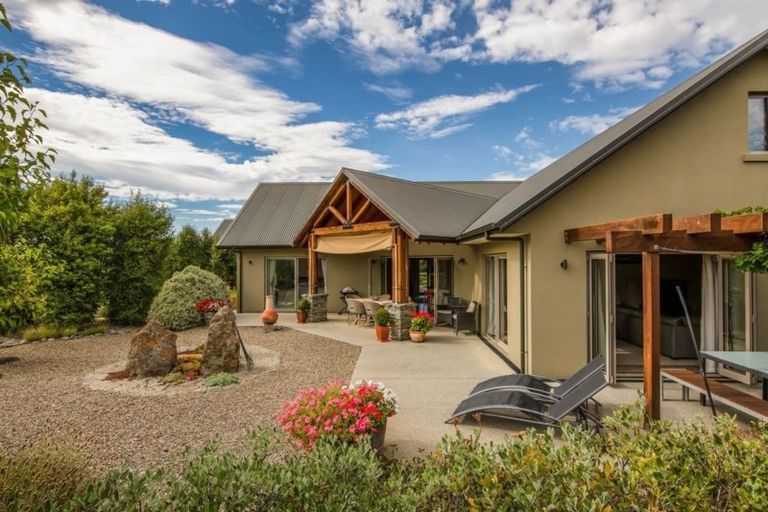 Photo of property in 916 Aubrey Road, Albert Town, Wanaka, 9305