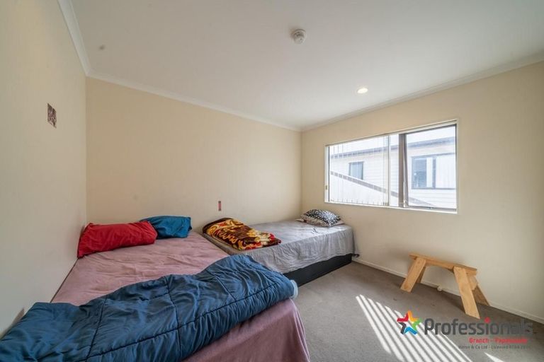 Photo of property in 38 Crossandra Drive, Mangere, Auckland, 2022
