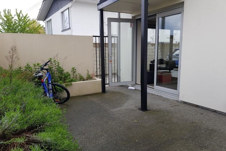 Photo of property in 4/23 Clare Road, St Albans, Christchurch, 8014