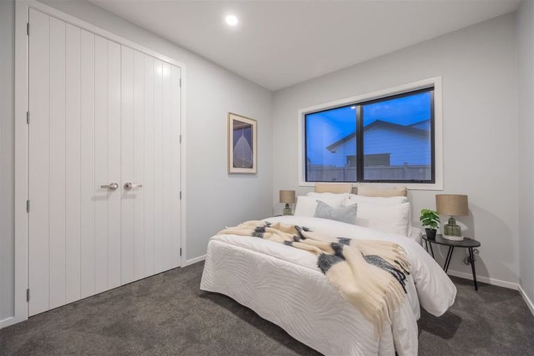 Photo of property in 20 Lewis Younie Road, Kumeu, 0810
