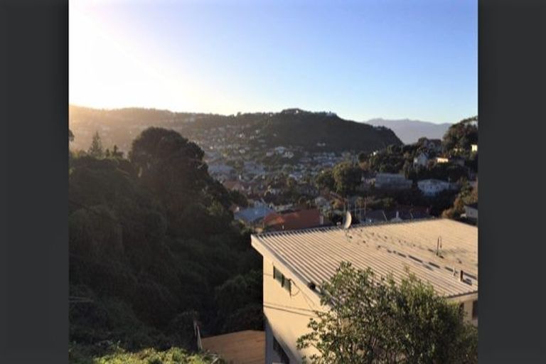 Photo of property in 1/14 Liddel Grove, Island Bay, Wellington, 6023