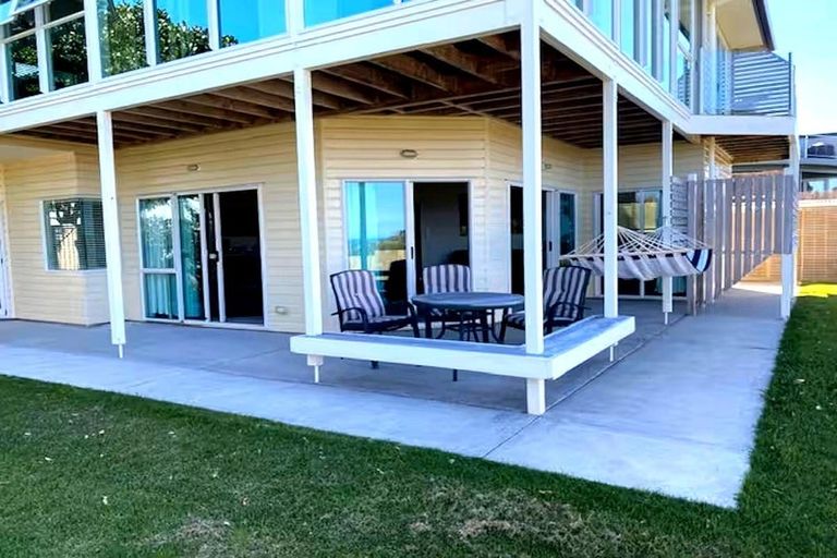 Photo of property in 142 Centennial Drive, Whitianga, 3510