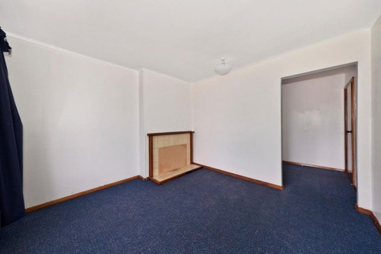 Photo of property in 2/45 Dickson Crescent, Hornby, Christchurch, 8042