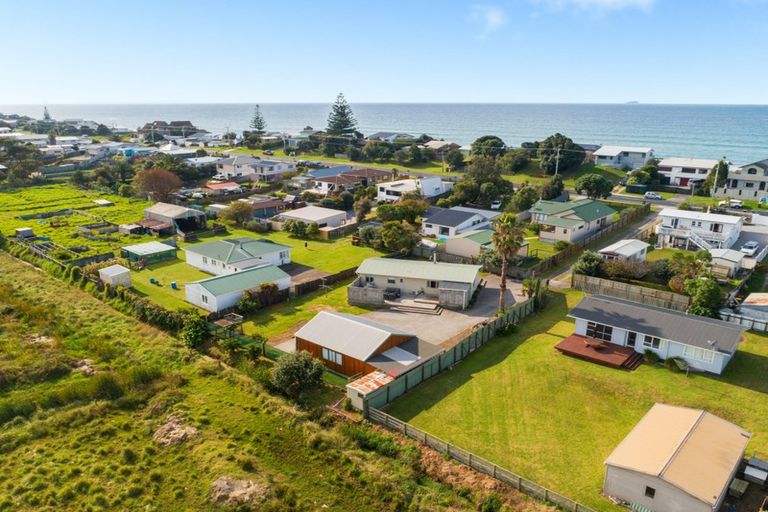 Photo of property in 254 Pukehina Parade, Pukehina, Te Puke, 3189
