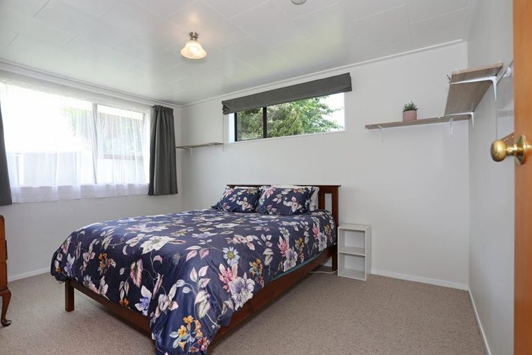 Photo of property in 8 Mansell Crescent, Bulls, 4818