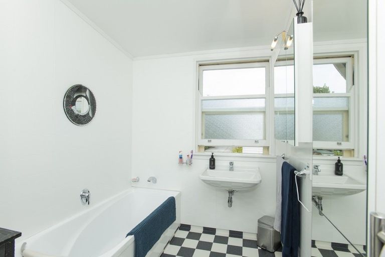 Photo of property in 22 Oak Street, Mangapapa, Gisborne, 4010