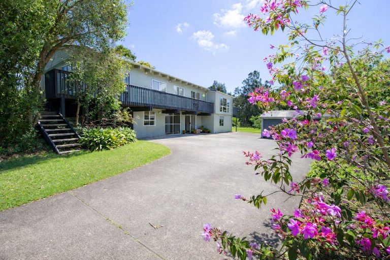 Photo of property in 14 Lyon Road, Waimauku, 0883