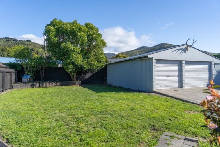 Photo of property in 107 Watt Street, Featherston, 5710