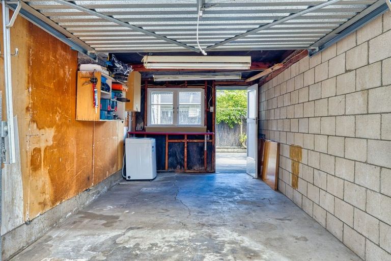 Photo of property in 56 Taradale Road, Marewa, Napier, 4110