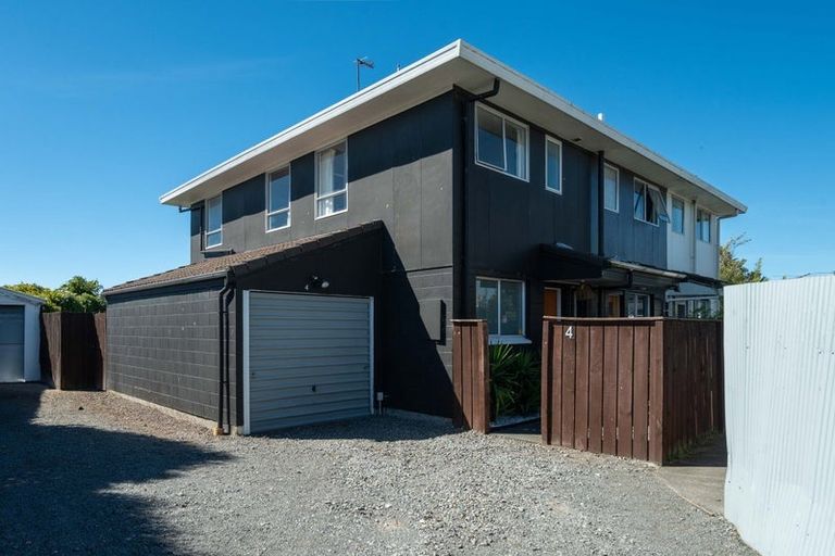 Photo of property in 4/30 Epsom Road, Sockburn, Christchurch, 8042