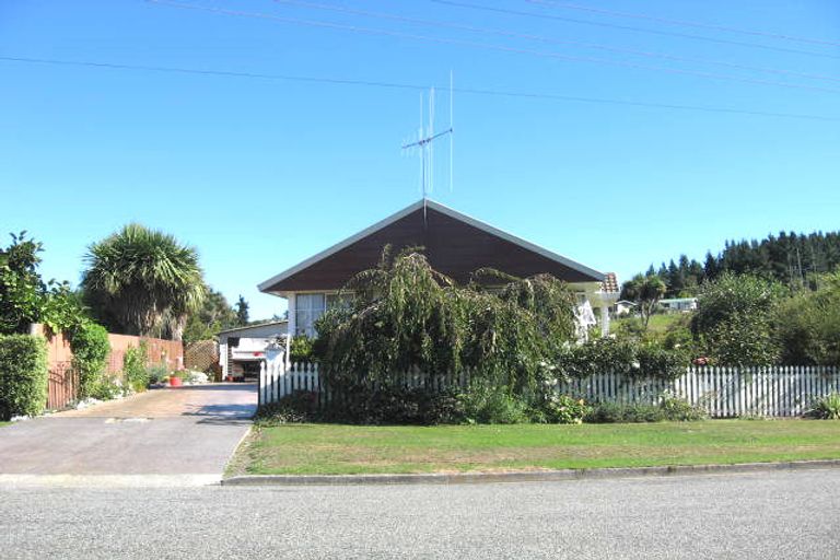 Photo of property in 4 Lewis Street, Geraldine, 7930