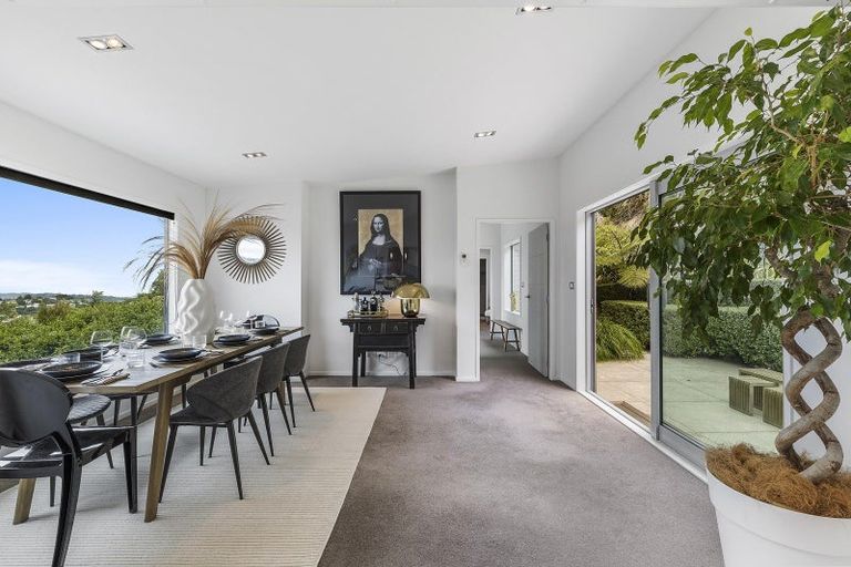 Photo of property in 24 Mewburn Rise, Karori, Wellington, 6012