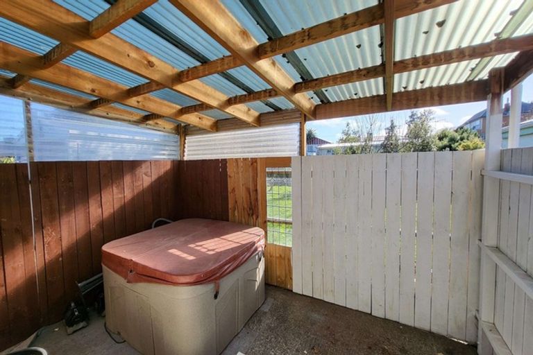 Photo of property in 14 Hunia Street, Marton, 4710