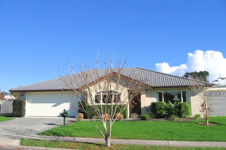 Photo of property in 3 Millstone Lane, Henderson, Auckland, 0612