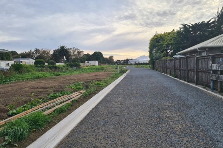 Photo of property in 81 Whitcombe Road, Opunake, 4616