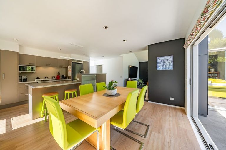 Photo of property in 8a Whitehouse Road, Titahi Bay, Porirua, 5022