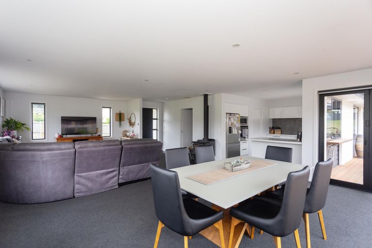 Photo of property in 12a Sussex Street, Weston, Oamaru, 9401