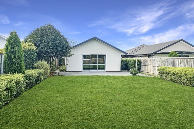 Photo of property in 22 Helmore Street, Rangiora, 7400