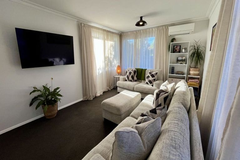 Photo of property in 72 Hikurangi Street, Trentham, Upper Hutt, 5018