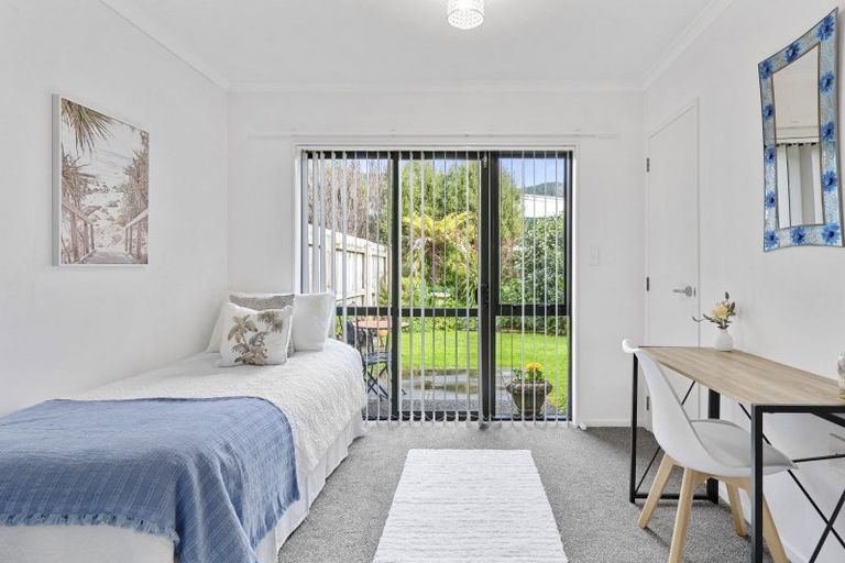 Photo of property in Redwood Village, 54/42 Main Road, Tawa, Wellington, 5028