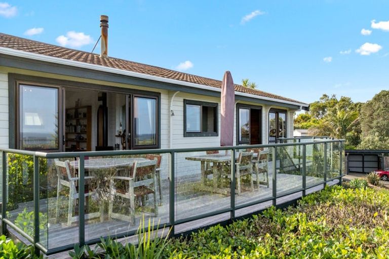 Photo of property in 14 Penguin Street, Leigh, Warkworth, 0985