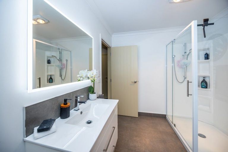 Photo of property in 10 Cranmer Close, Rototuna North, Hamilton, 3210