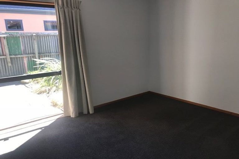 Photo of property in 7/4 Broadbent Street, Riccarton, Christchurch, 8041