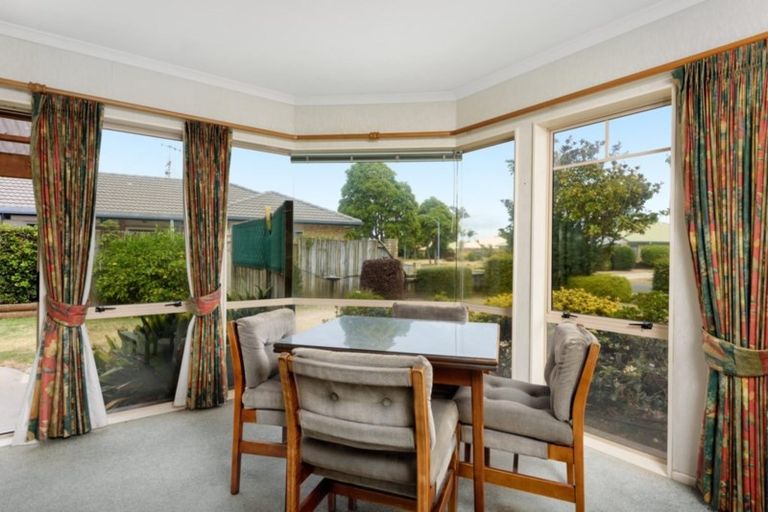 Photo of property in 16 Lavender Place, Papamoa Beach, Papamoa, 3118