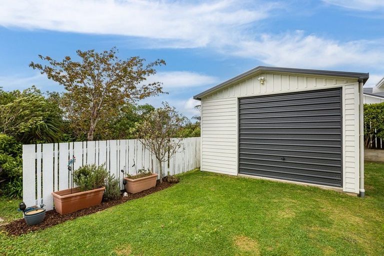 Photo of property in 12 Mossburn Grove, Kelson, Lower Hutt, 5010